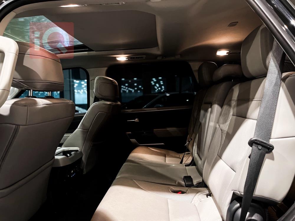 تويوتا سيكويا